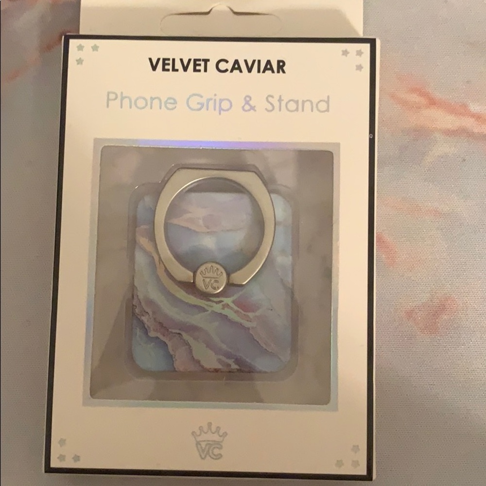 Velvet Caviar Holographic Moonstone Ring Grip